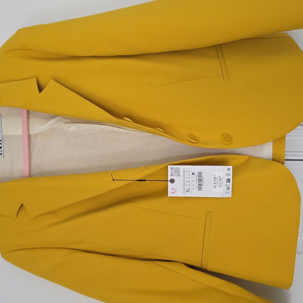 Zara Women's Vibrant Yellow Suit Jacket